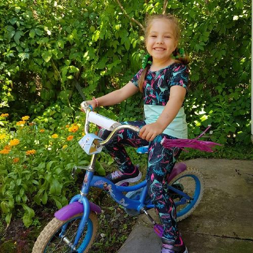 Обложка "Велосипедистка"